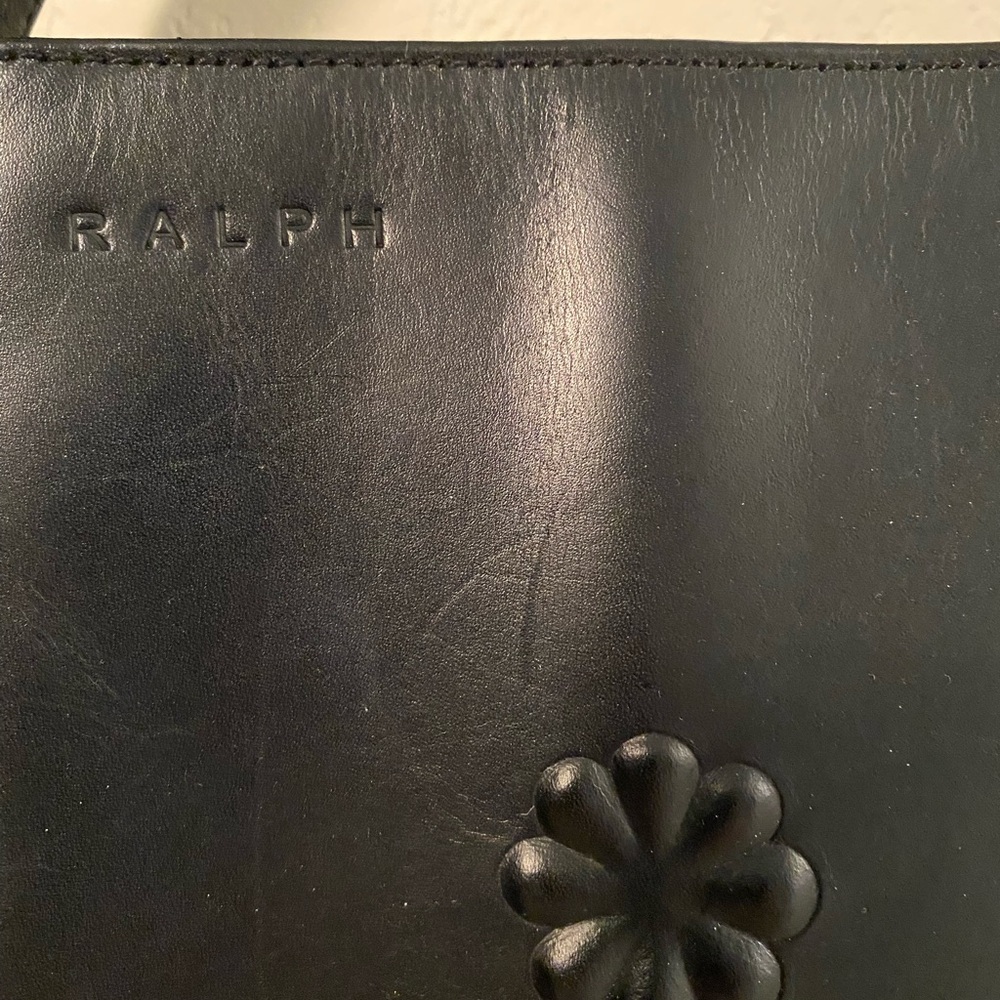 Ralph Lauren Vintage Black Shoulder Bag with Floral Accents - Picture 4 of 16
